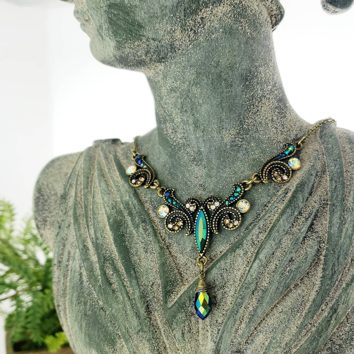1928 Jewelry Peacock Plumage Art Nouveau Style Multi AB Glass Stone Drop Pendant Necklace 16" + 3" Extender